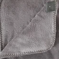 ATMOSPHERA Plaid Grand Modèle Microfibre 180x230 Cm Gris Clair -Ledepot-bailleul Soldes Magasin plaid microfibre gris clair 1